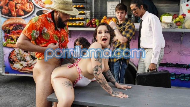 [Brazzers Exxtra] Food Truck Serves Big Oily Ass