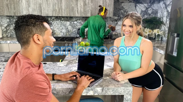 Crazy College GFs Big Naturals Kitchen Cheater / Angie Faith & Alex Jones / 2024.05.31